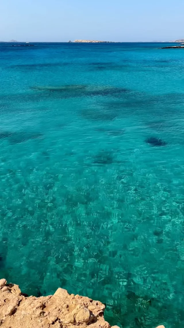 After the excitement 
Time for peace

Koufonissi-blue

#iousía #fiftyshadesofblue #sealove #timeoff